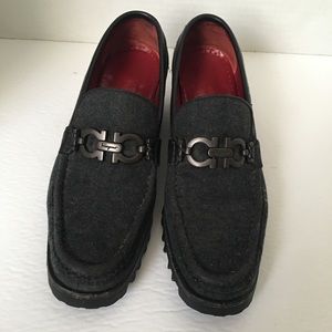 Ferragamo lug sole gray women loafers Sz 8.5AA